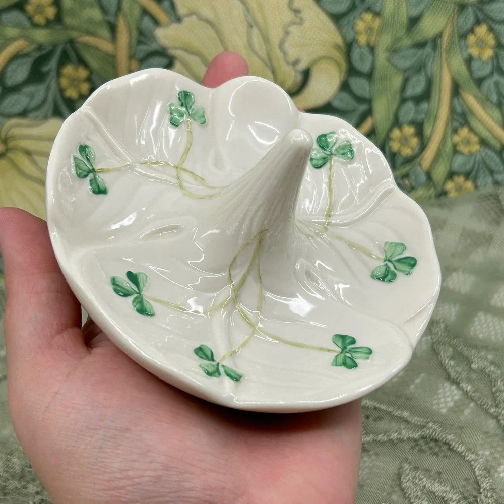 Belleek Ireland Porcelain Clover Ring Dish Green Creme Fine Porcelain Gift